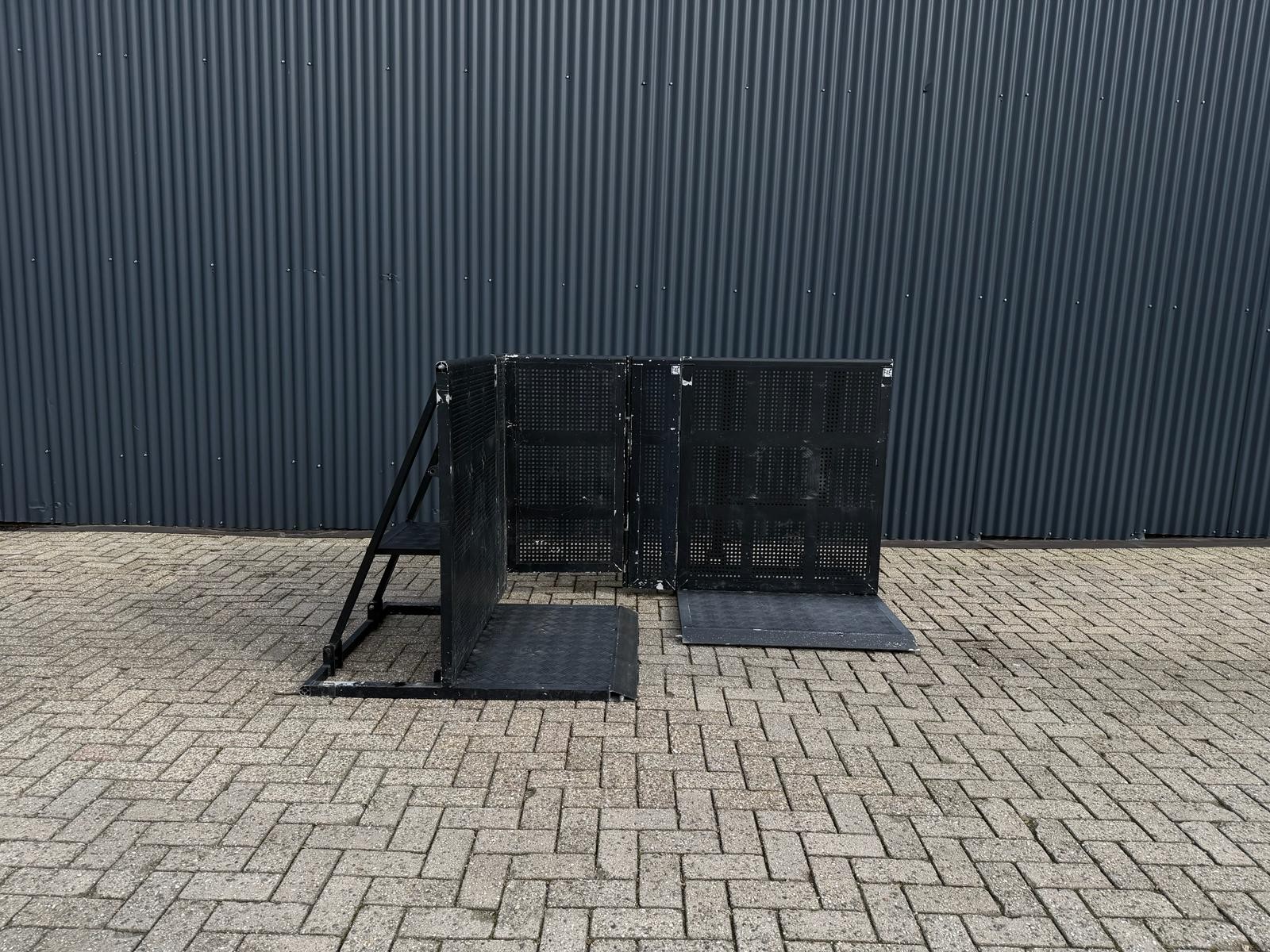 stagebarrier bocht 90 graden zwart f4e